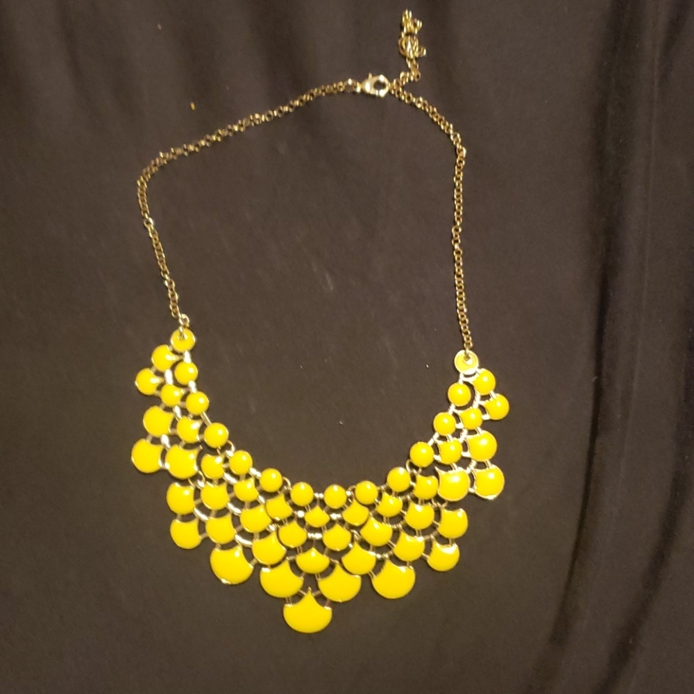 Statement necklace